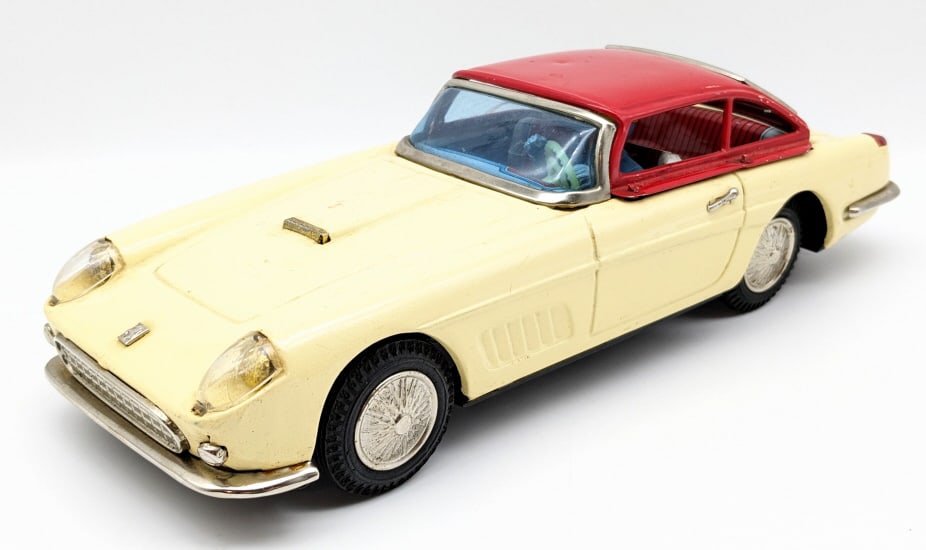 Japan Bandai Battery Operated Tin Ferrari Car (1 of 8)