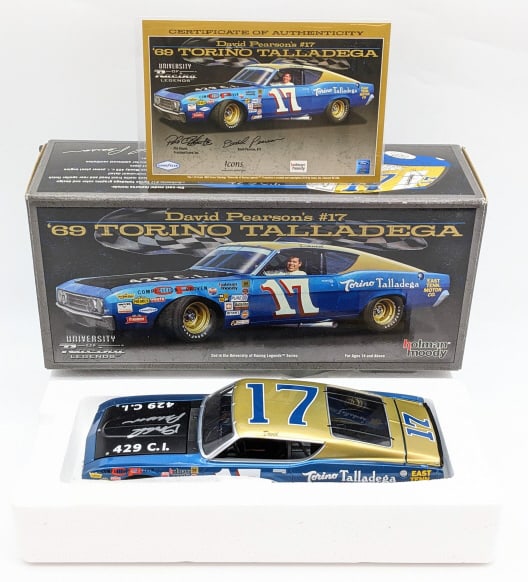 1/24 David Pearson's Autographed #17 Torino (1 of 9)