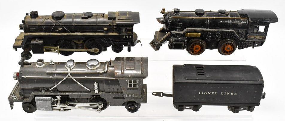 Lionel Train Engines, & American Flyer Engine (1 of 9)