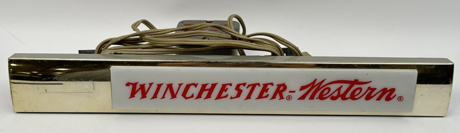 Vintage Winchester Western Lighted Topper Sign (1 of 9)