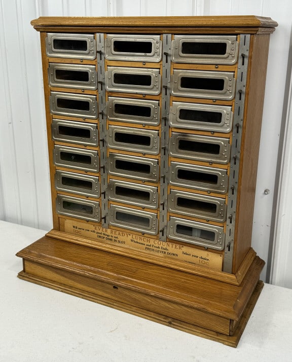 Early 10 Cent Ever Ready Lunch Counter Vending Machine (1 of 10)