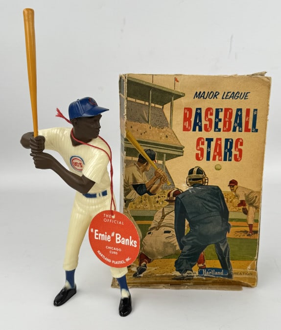 1958-62 Hartland Baseball Ernie Banks Statue w Box: Original vintage 1958-1962 Major League Baseball Stars Ernie Banks statue by Hartland Plastic Inc. Statue includes box , bat, and hang tag. Set appears to be in overall good condition. Statue appears 