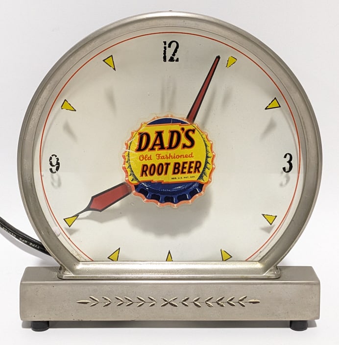 Dad's Root Beer Advertising Clock (1 of 9)