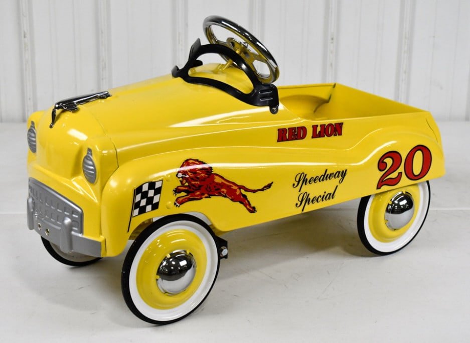 Contemporary Gilmore Speedway Special Pedal Car (1 of 11)