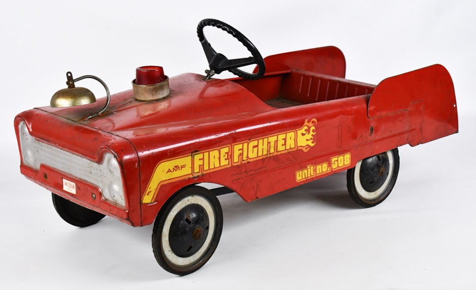 Original AMF Fire Fighter Unit No. 508 Pedal Car (1 of 9)