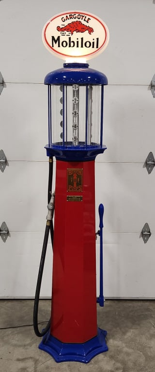 Benkin Pump Co. Visible Mobiloil Gas Pump (1 of 13)