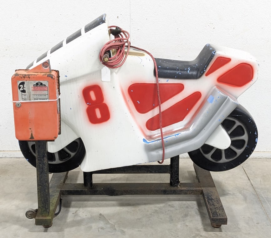 Vintage 25 Cent Motorcycle Coin Op. Kiddie Ride (1 of 9)