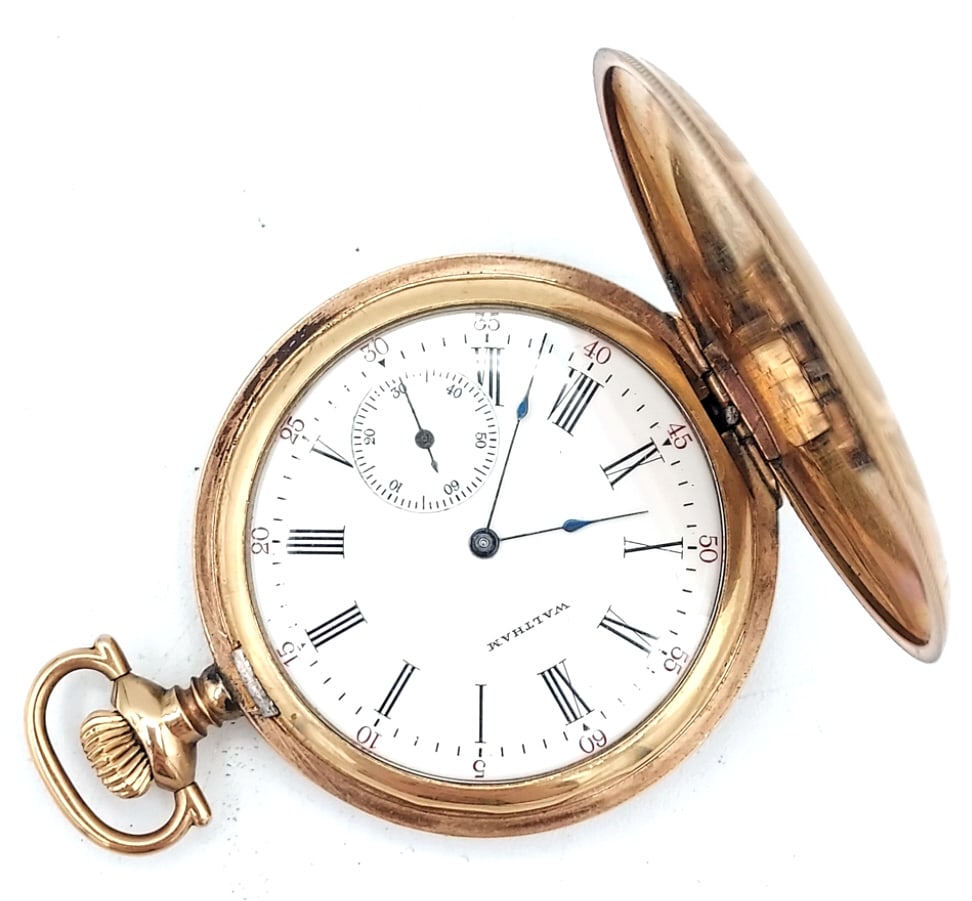 Waltham Grade 210 Hunting Case Pocket Watch (1 of 7)