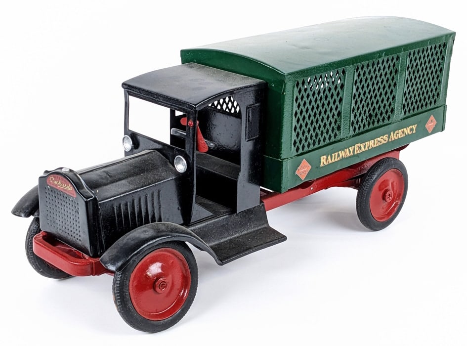 Repainted Keystone Railway Express Agency Truck (1 of 10)