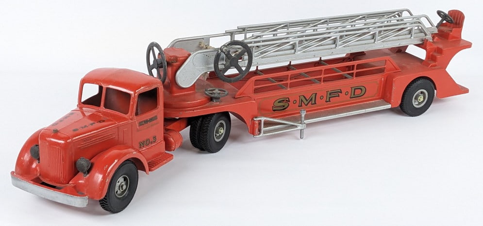 Original Smith Miller Aerial Ladder Fire Truck (1 of 9)