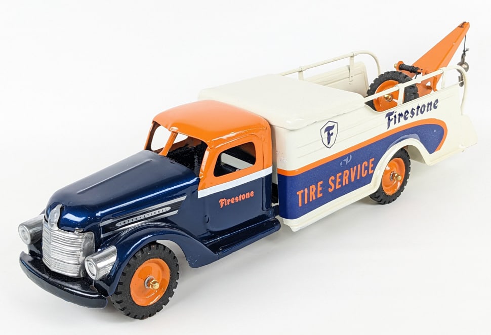 Restored Buddy L Firestone Wrecker Tow Truck (1 of 8)