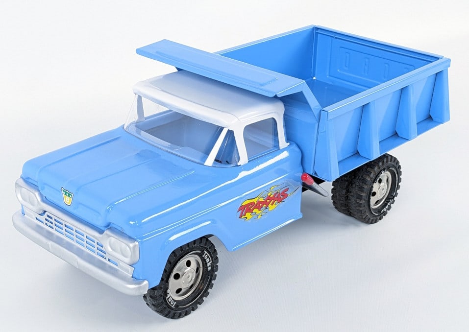 Custom Nylint Ford Dump Truck (1 of 9)
