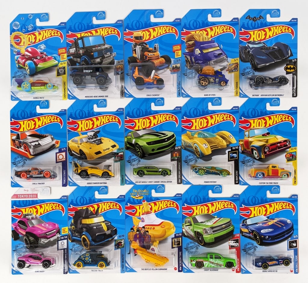 2020 Hot Wheels Treasure Hunt 15 Car Set (1 of 10)