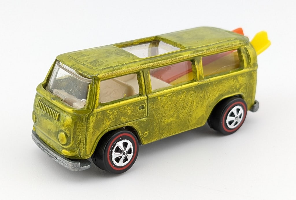 Brightvision Hot Wheels Rear Loading Beach Bomb: Brightvision Hot Wheels rear loading Beach Bomb in antifreeze. Farily well done reproduction kit that has been put together. It does have some toning and a somewhat "aged" look.
