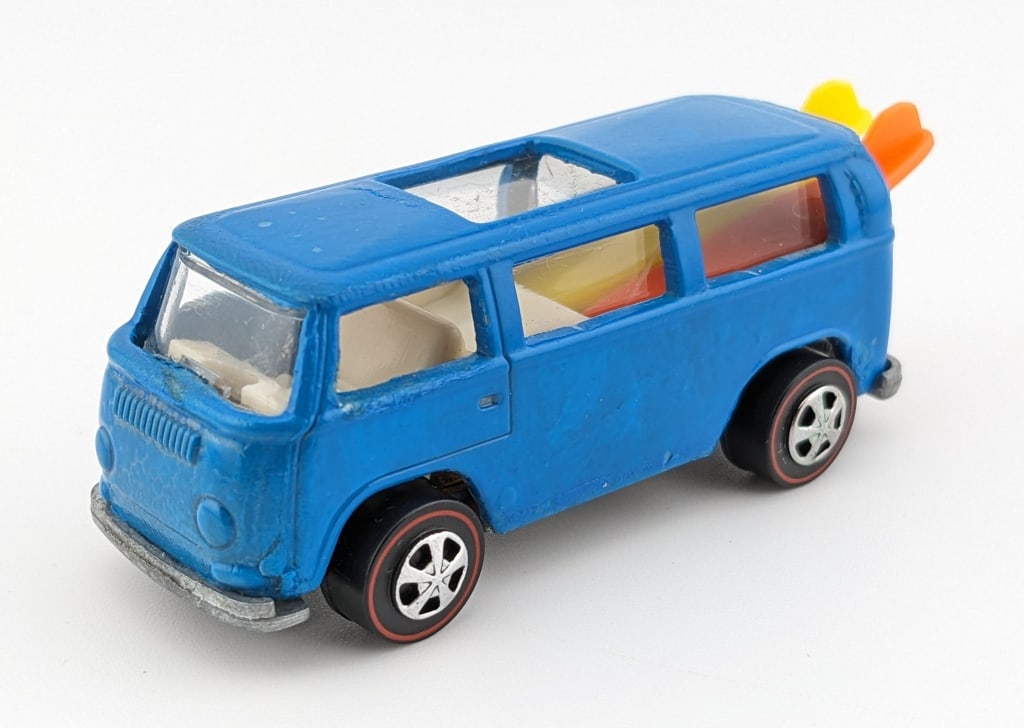 HotWheels 2002HOLIDAY CAR Beach Bomb Hot Wheels RLC 2002