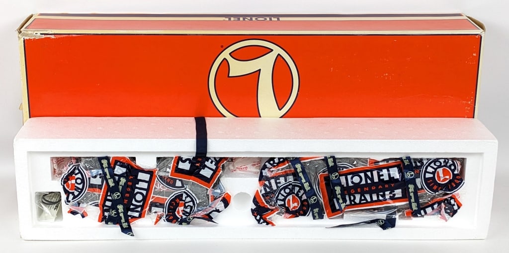 Lionel Monopoly Hudson 4-6-4 Steam Locomotive: Lionel O-Gauge 62042 Monopoly Hudson 4-6-4 Steam Locomotive. The box has some discoloration, creasing, and wear from storage. Set No. 6-52189
