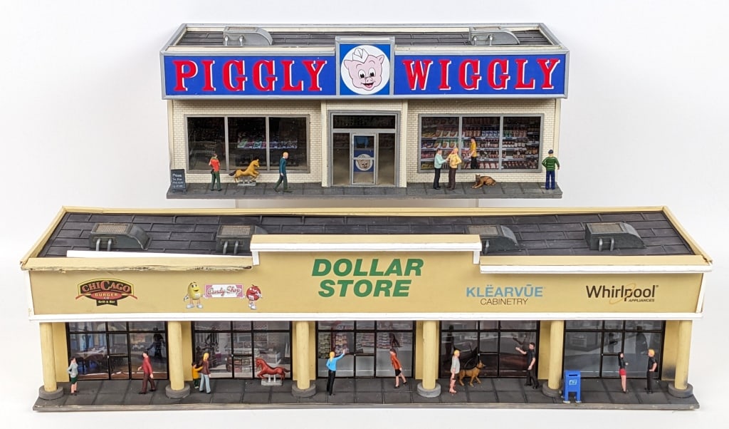 Menards O Scale Piggly Wiggly & Dollar Store (1 of 11)
