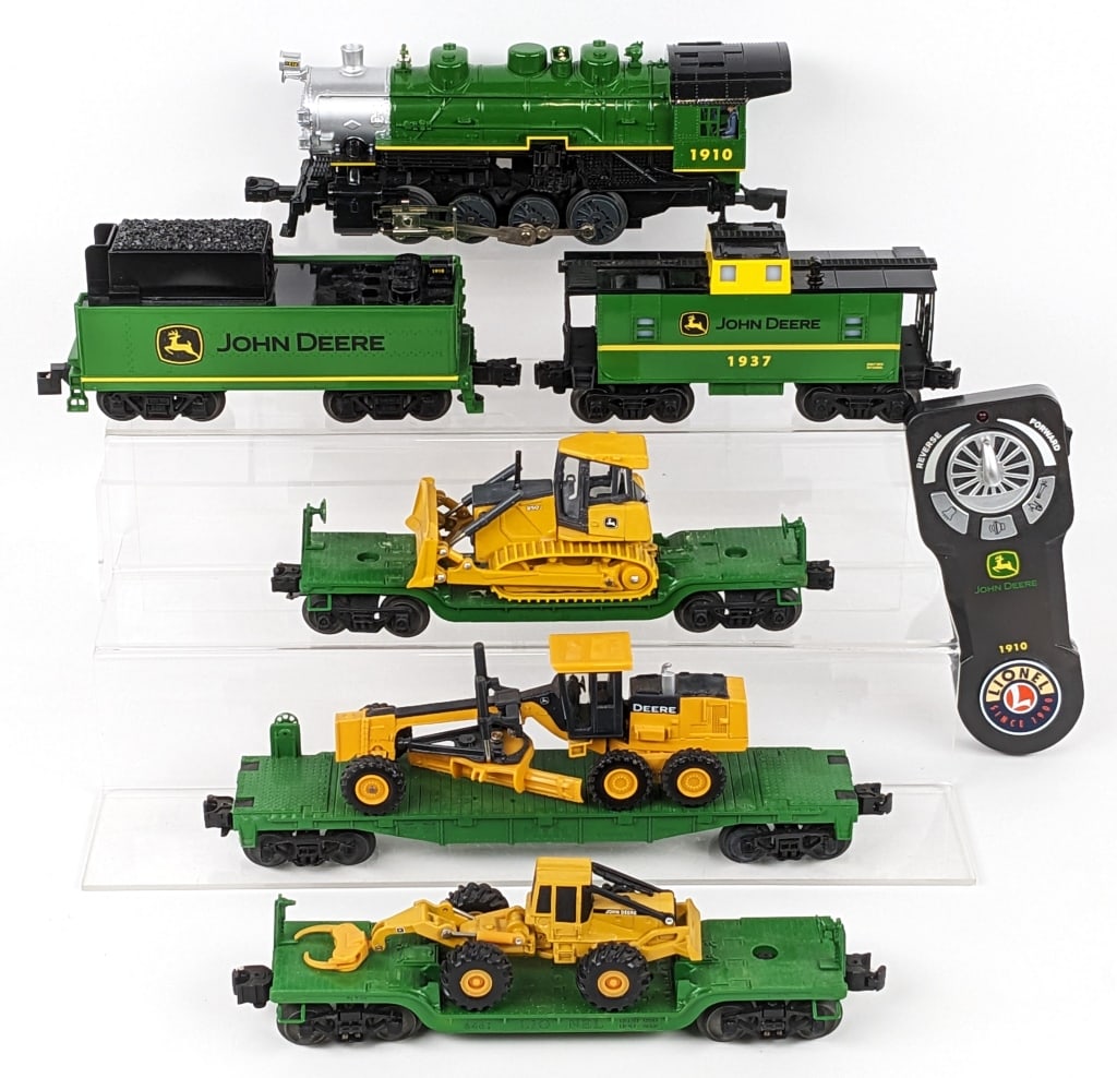 Lionel John Deere #1910 Engine w/ Tender & Cars (1 of 8)