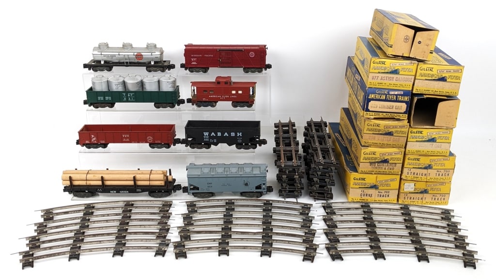 American Flyer Train Cars & Track w/ Boxes (1 of 12)