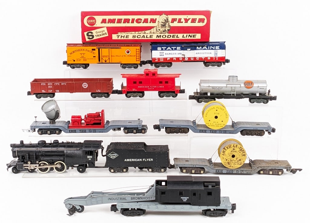 American Flyer #300AC Engine w/ Tender & Cars (1 of 9)