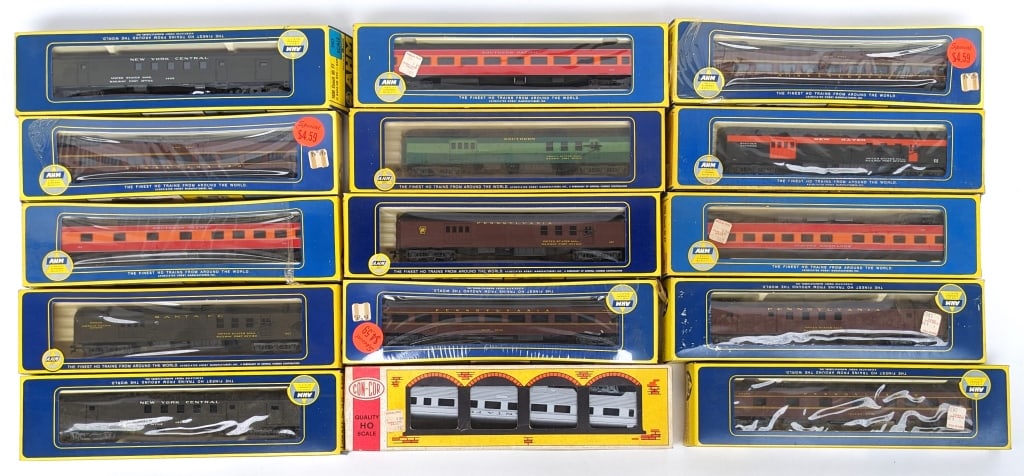 AHM HO Scale Passenger Cars (1 of 11)