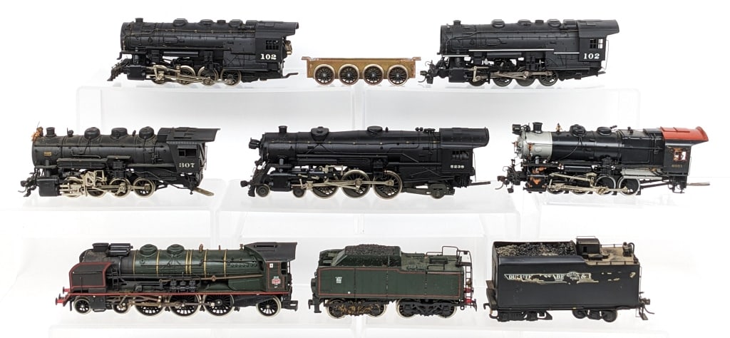 HO Scale #231K #5238 #102 #307 #6551 Engines (1 of 8)