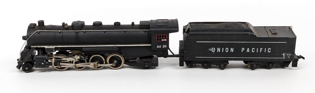 HO Scale Union Pacific #4426 2-8-2 w/ Tender (1 of 12)