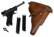 WW II BYF Black Widow 1942 Luger .9mm with Holster
