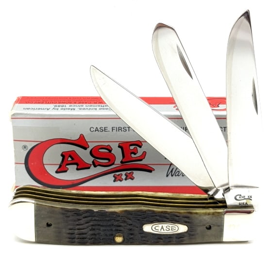 1995 Case XX Ltd Green Bone Three Blade Trapper: 1995 Case XX Ltd Green Bone Three Blade Trapper 6354 w/ Box. Knife is in like new condition serial number 101 engraved on the upper front bolster. Overall measures 4-1/4in when closed.