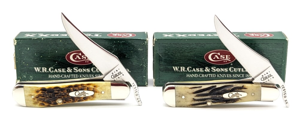 2001 Case XX Vintage & Coffee Bone Russlocks 61953: 2001 Case XX Vintage & Coffee Bone Russlocks 61953L w/ Boxes. Knives are in like new condition. Overall measures 4-1/8in when closed.