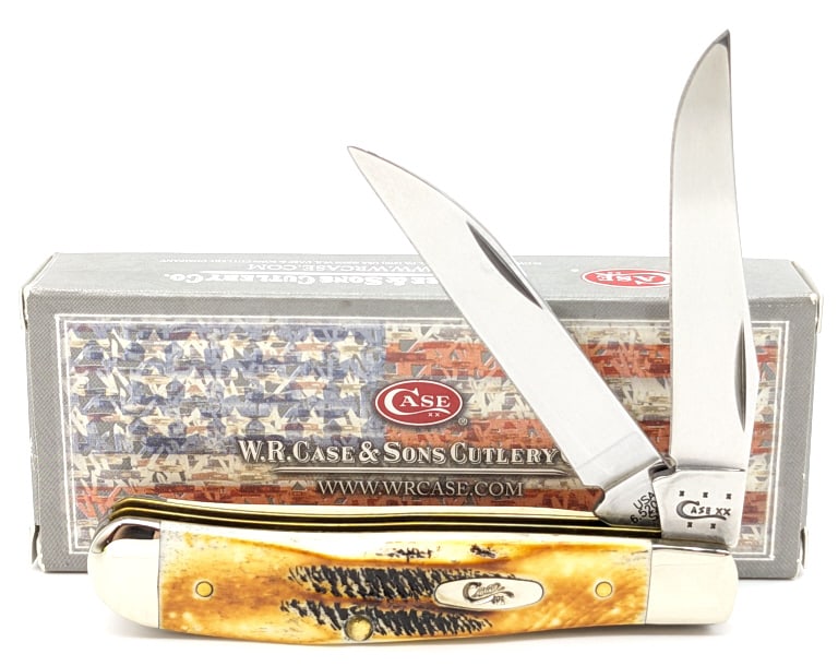 2015 Case XX Bonestag Wharncliff Mini Trapper: 2015 Case XX Bonestag Wharncliff Mini Trapper 6.5207W w/ Box. Knife is in like new condition. Overall measures 3-1/2in when closed.