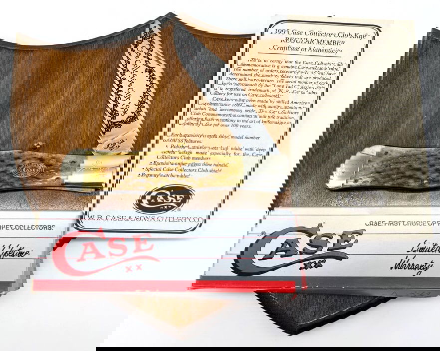 1995 Case XX Collector Club Bone Coke Bottle: 1995 Case XX Collector Club Antique Bone Coke Bottle 61050 w/ Plaque & Box. Knife is engraved with the serial number 342 on the upper front bolster, and has Collectors Club etchings on the blade. Knif