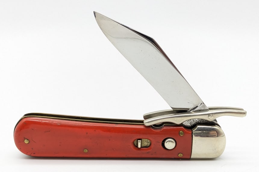 Schrade Walden Red Swing Guard Switchblade Knife (1 of 4)