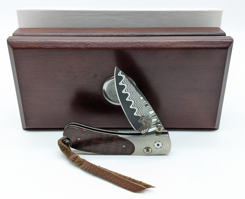 William Henry Studio B09 SZD High Grade Folder Knife (1 of 3)