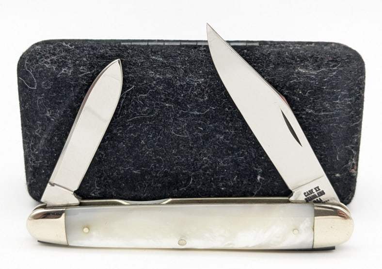 1970 Case XX Pearl Pen Senator Knife 079 (1 of 4)