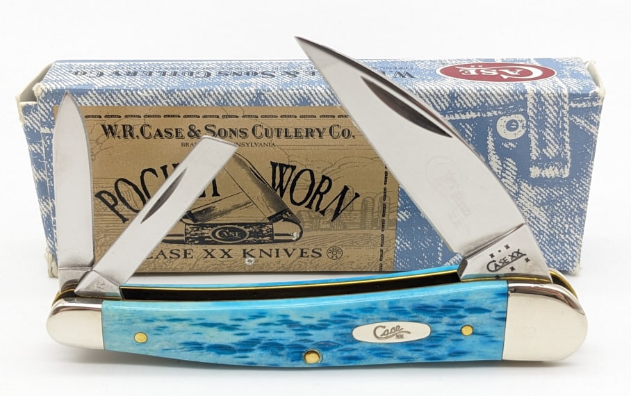 2004 Case XX Carib. Blue 1st Run Seahorse Whittler Knife: 2004 Case XX Caribbean Blue Bone 1st Run Seahorse Whittler 6355WH w/ Box. Knife blade is engraved with 1st Run Case XX, and is in like new condition. Overall measures 4in when closed. Ref #: 444