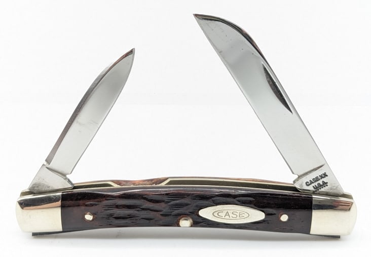 1973 Case XX Jig Bone Half Congress Knife 6269: 1973 Case XX Jig Bone Half Congress 6269. Knife is very nice condition with light wear from handling and age. Overall measures 3in when closed. Ref #: 2231