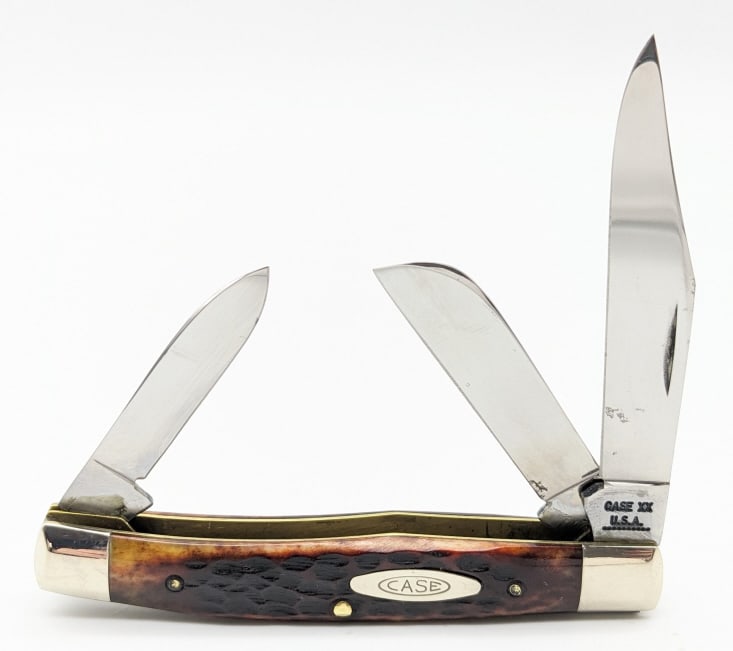 1970 Case XX Jig Bone Stockman 6332: 1970 Case XX Jig Bone Stockman 6332. Knife is in very nice condition with some light spots of wear on the blades from handling and age. Overall measures 3-5/8in when closed. Ref #: 2249
