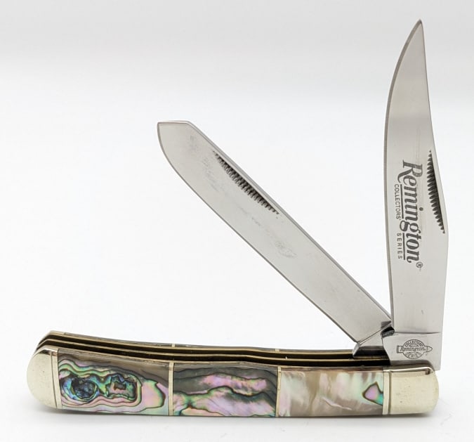 Remington Collector Series Abalone Trapper Knife (1 of 3)