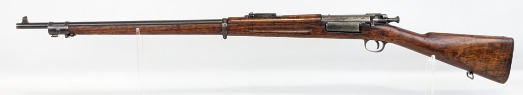 US Springfield Armory 1898 .30-40 Krag Rifle: US Springfield Armory 1898 .30-40 Krag Jorgensen Rifle. Rifle features a 30in barrel, worn blued finish, and nice worn wood stock with manufacturing hallmarks. This is a very clean example of a Krag r