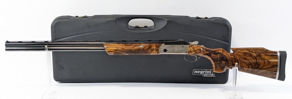 Krieghoff K-80 Comp / Hunting 12 Ga O/U Shotgun: Krieghoff K-80 Comp / Hunting 12 Ga O/U Shotgun. Shotgun comes in the original Negrini case with Briley 20 Gauge, 28 Gauge, and .410 Gauge Sub Gauge tubes with chokes and all the required tooling. Sho
