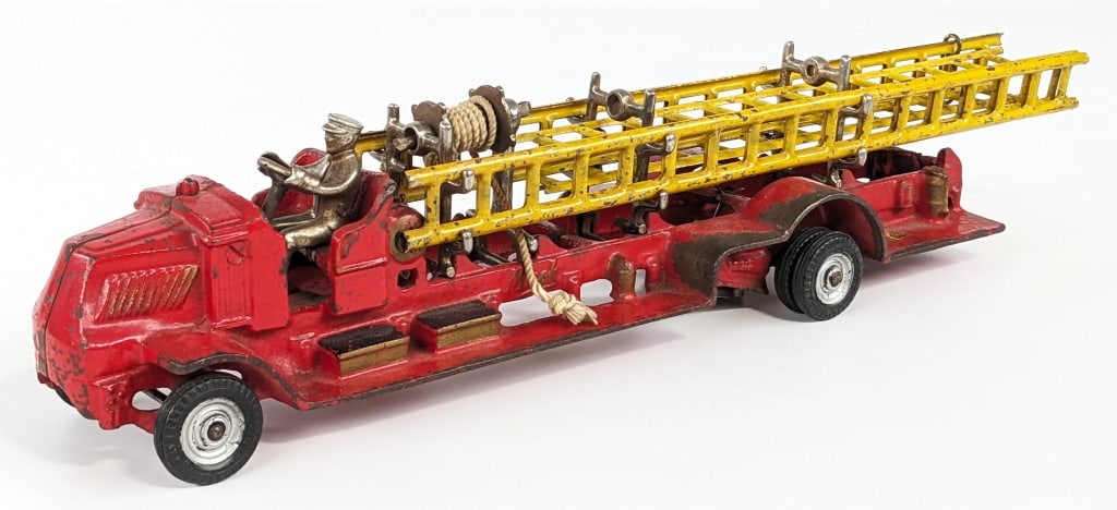 Arcade No. 242 Mack Fire Apparatus Truck (1 of 12)