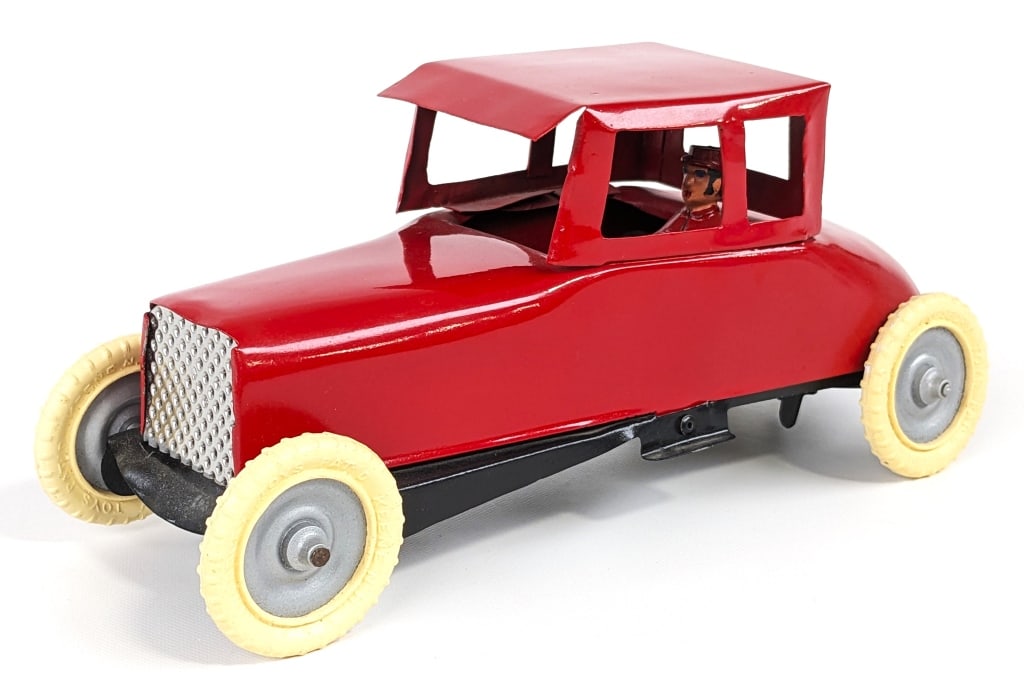 Restored Kingsbury Windup Coupe (1 of 9)