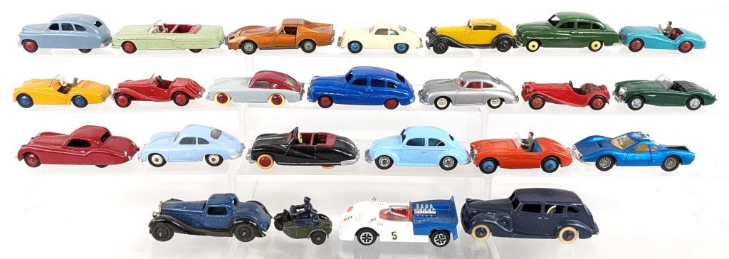 (25) Vintage Dinky Toys (1 of 7)