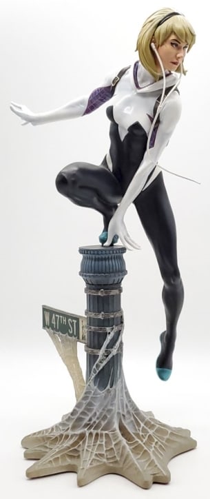 Sideshow Collectibles "Spider-Gwen" Statue (1 of 8)