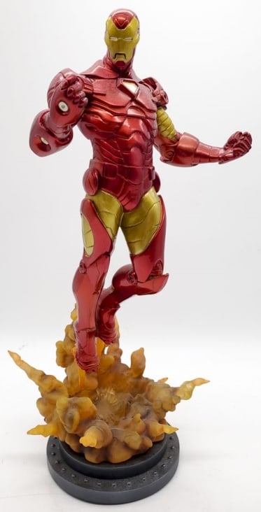 Bowen Designs "The Invincible Iron Man" Statue (1 of 7)