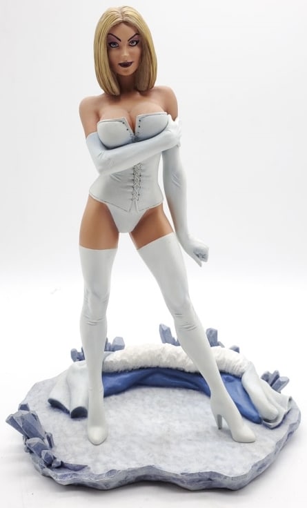 Diamond Select "Emma Frost" Statue (1 of 7)