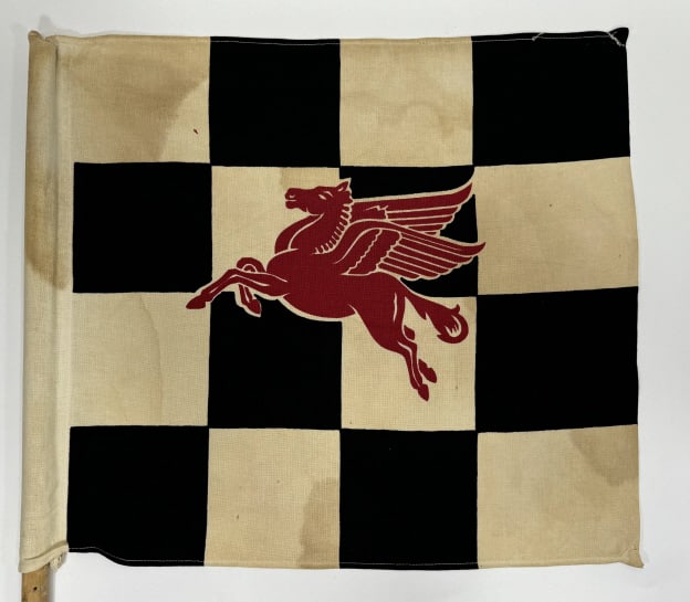 Vintage Mobil Pegasus Checkered Flag