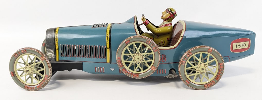 Paya Tin Windup Bugatti (1 of 7)
