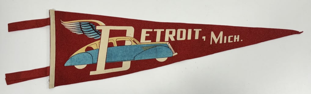 1930s Detroit MI Streamline Automobile Pennant (1 of 8)